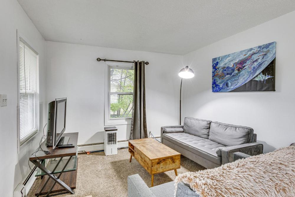 1 Mi to Downtown Bismarck! Residential Duplex