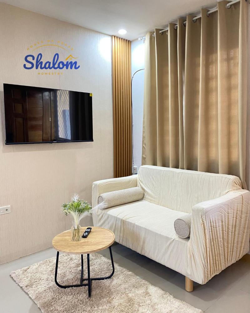 2 Bedroom Entire House, 5 minutes from Airport