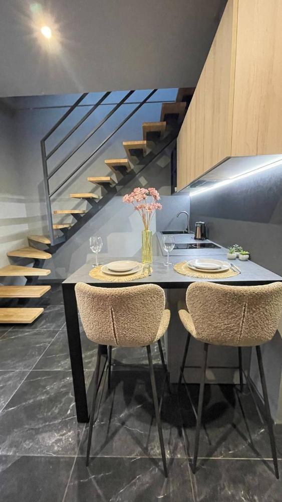 Двох рівнях апартамент для 3 осіб N1