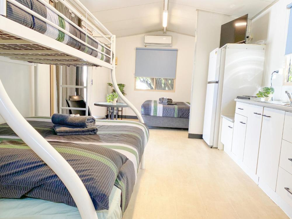 AAOK Moondarra Caravan Park