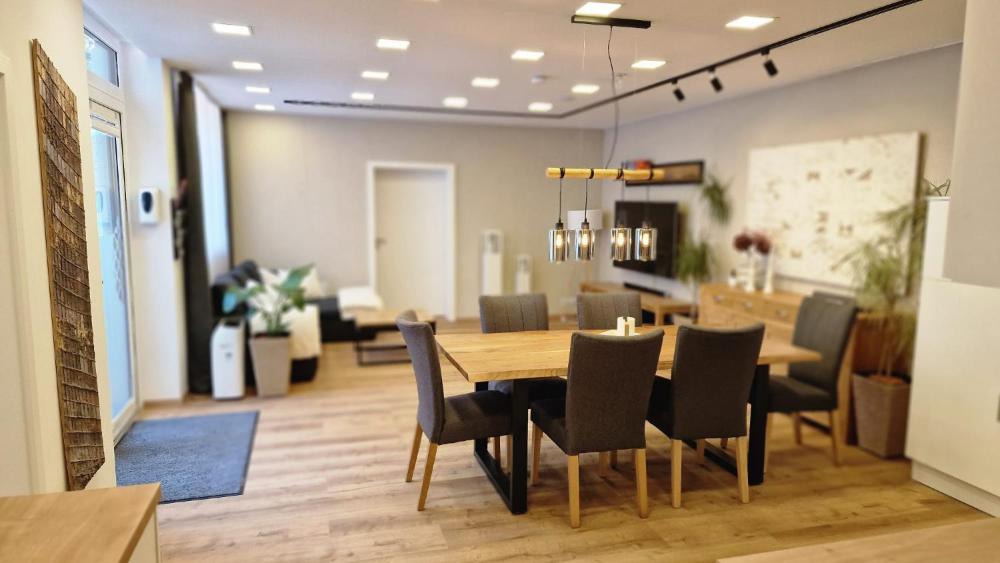 AUXBRG - 4 Zimmer, XL Terrasse, 65 Zoll TV, PS4