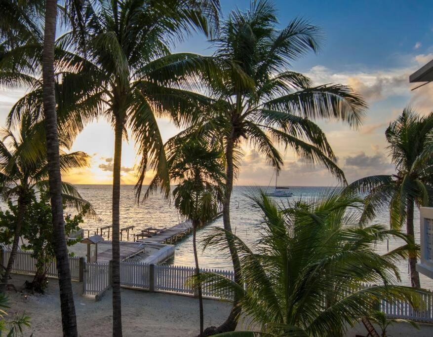 Babylon Beach Resort