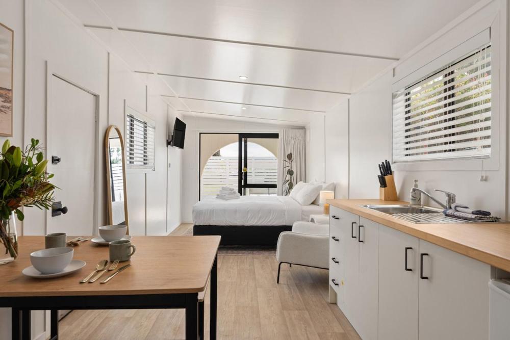 Beachfront Studio Steps to the Sand