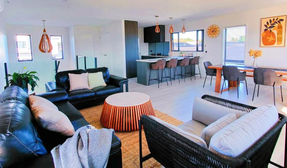 Better than Home - NEW Lake View