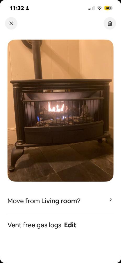 Charleston, SC themed - PRIVATE 1 QUEEN BED 1 BATH APARTMENT 2 FUTONS THAT FOLD OUT FLAT TO SLEEP ON & LEATHER LOVE SEAT GAS LOGS IN LIVING ROOM FULL KITCHEN POKER BUMPER POOL TABLE CONVENIENTLY LOCATED IN COLUMBIA SOUTH CAROLINA 1 QUEEN BED & 2 SOFA BEDS