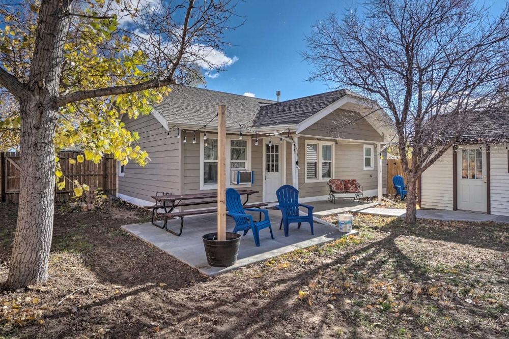 Charming Cheyenne Home about 1 Mi to Downtown!