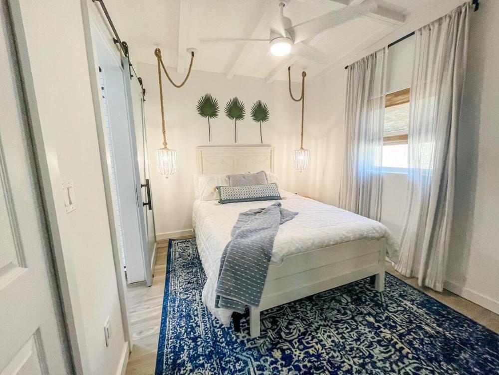 Curlys Cottage - A Vintage Coastal Retreat