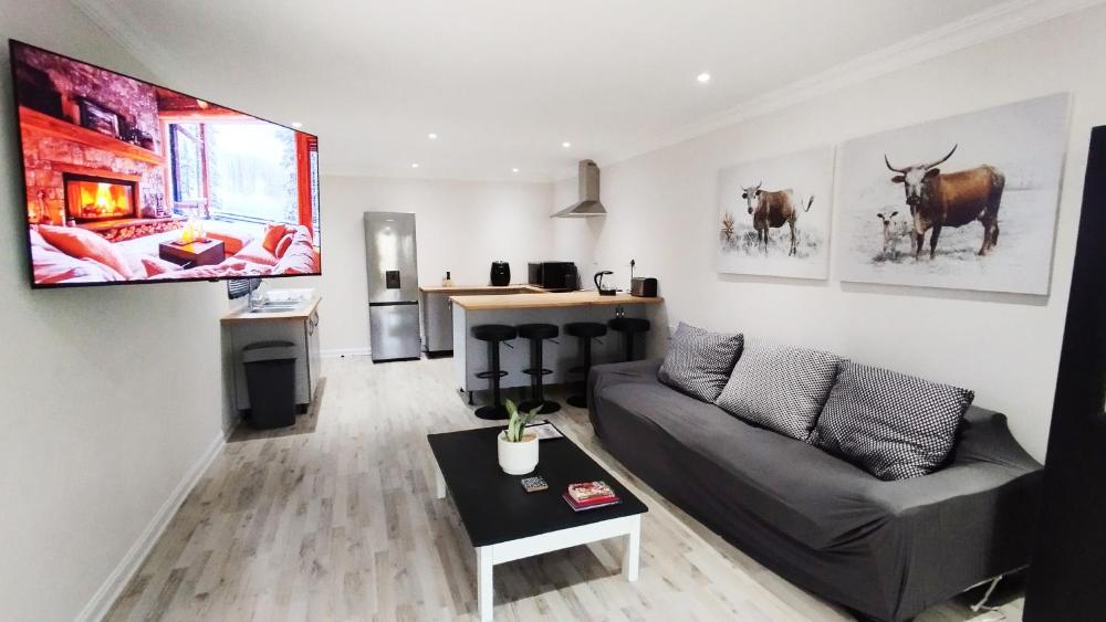 Dinas Accommodation Flat 3