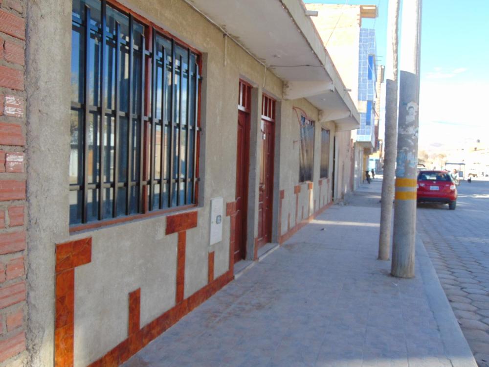 "Eucalyptus Uyuni" only dollars or euros are accepted