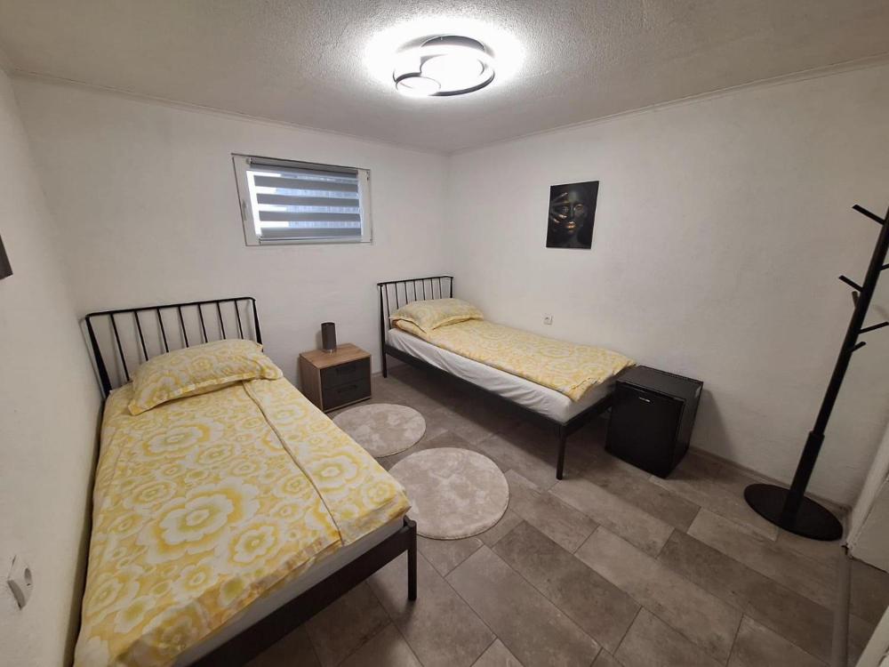 Fly & Stay Apartments