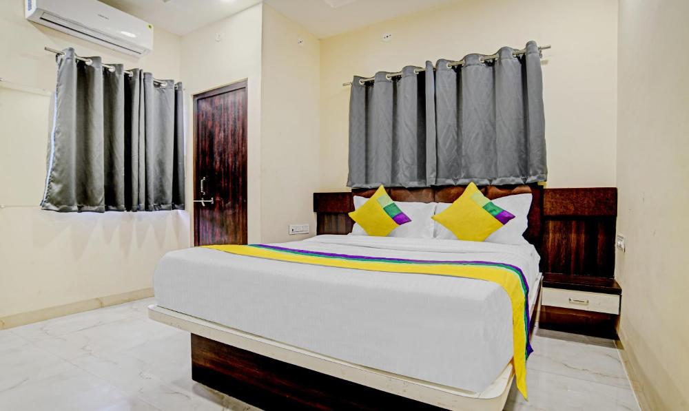 Hotel Anand Shree Near Airport,Indore