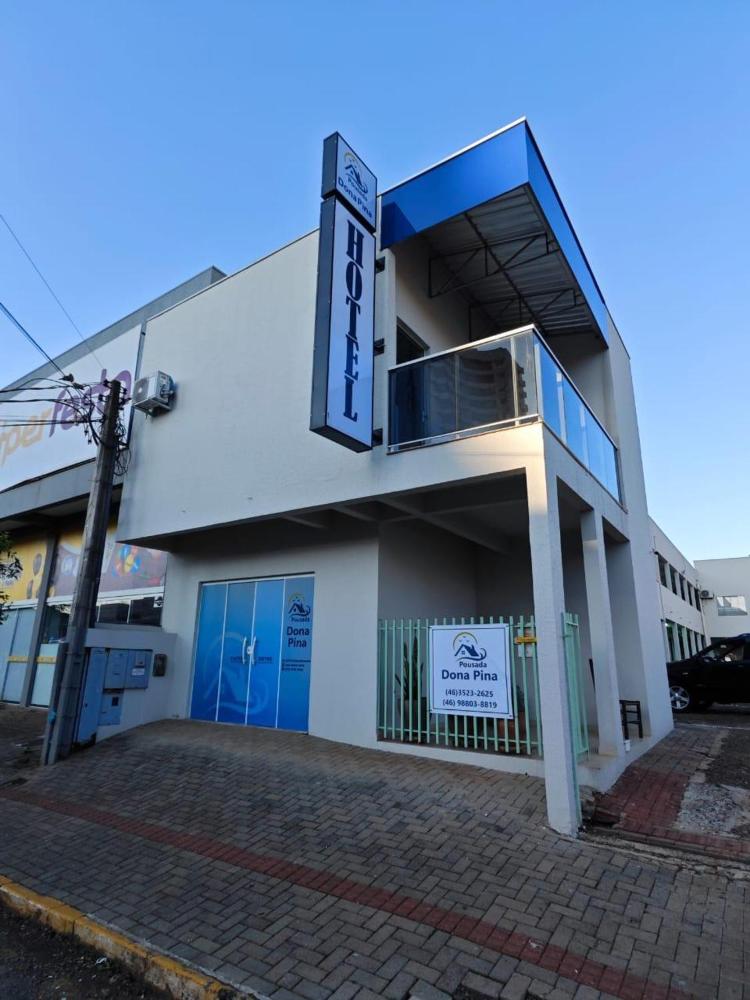 Hotel Dona Pina