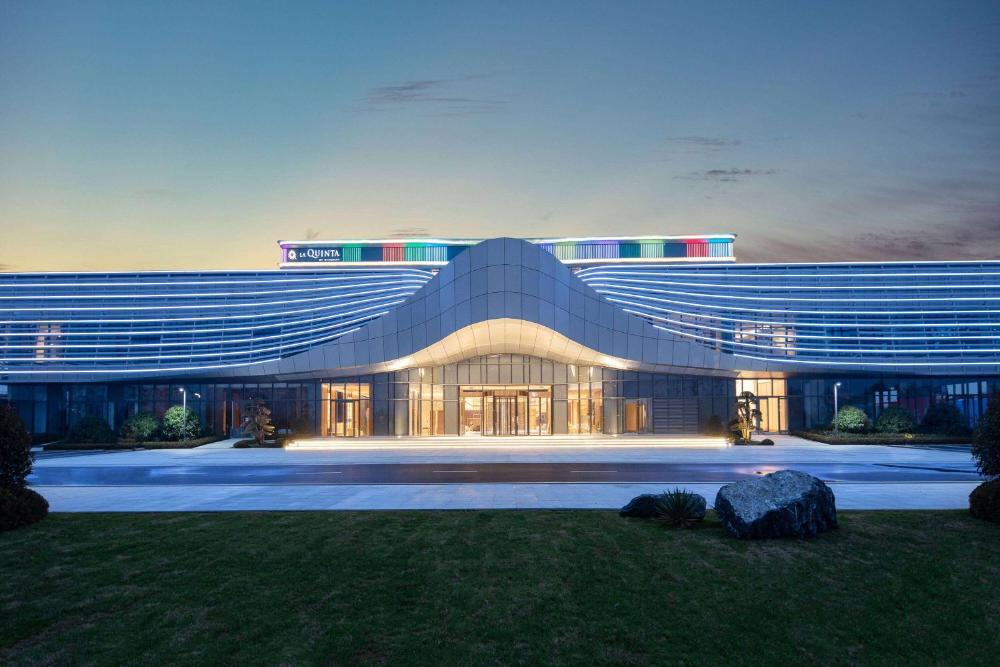 La Quinta by Wyndham Weifang South