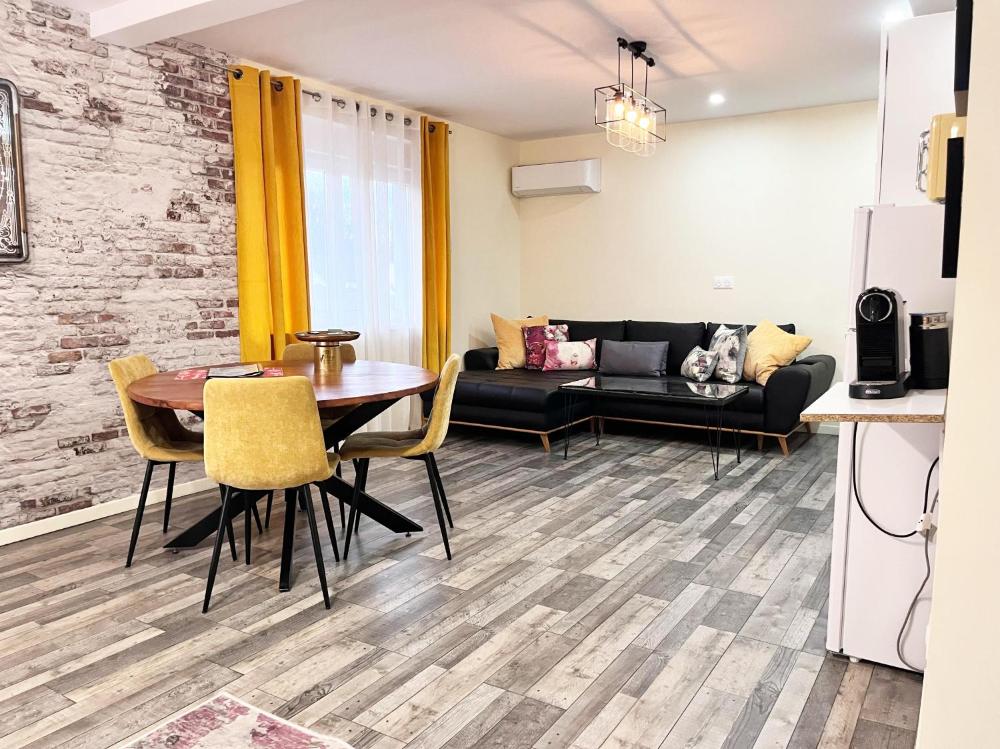 Le Duplex by Leslodgespa - Loft moderne et confortable au style newyorkais, proche de Bâle et de l'aéroport