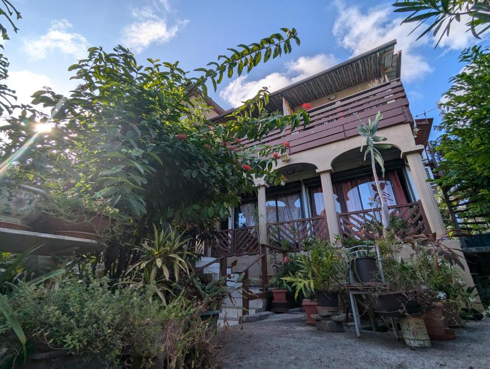 Le Zalifat, jardin tranquille - proche aéroport