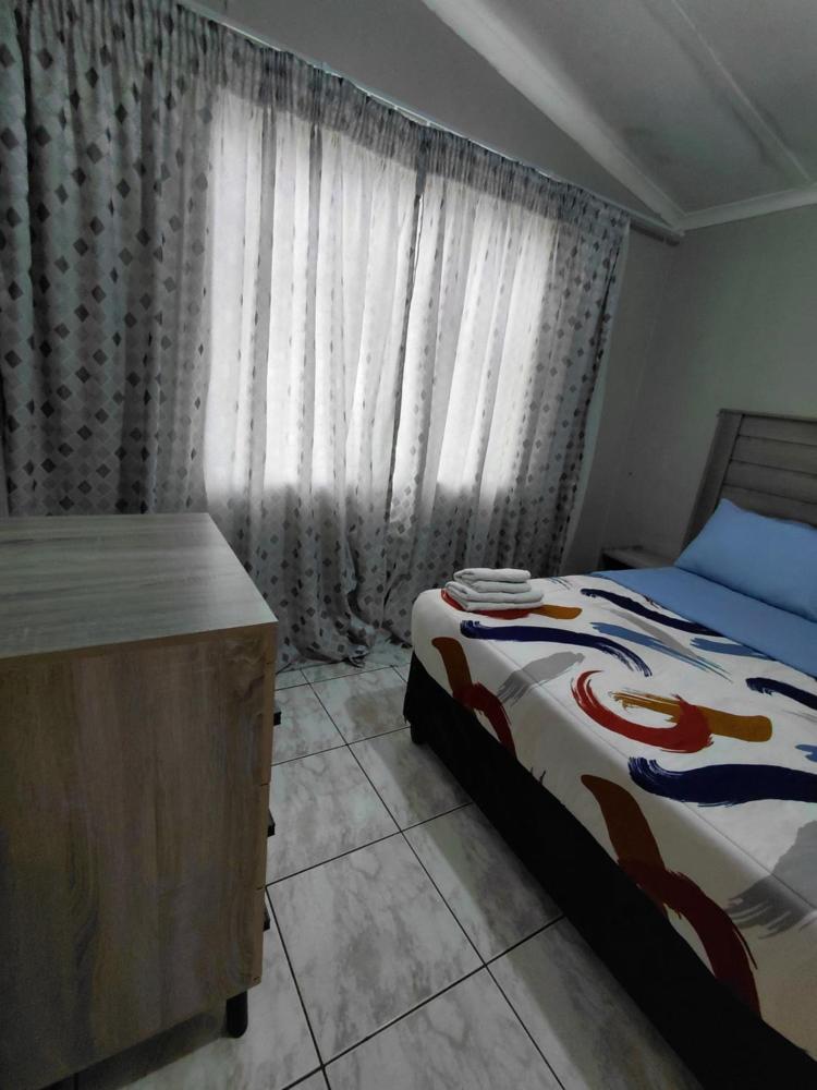 Mama R's Hostel life experience