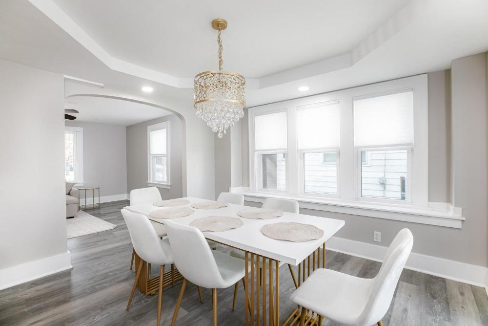 Modern Home Heart of South Bend