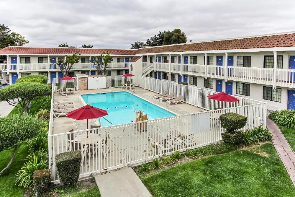 Motel 6-Salinas, CA - North Monterey Area