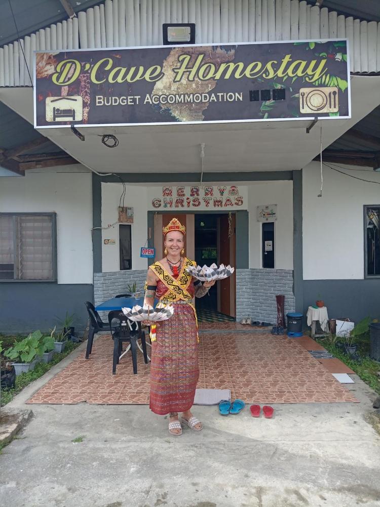 Mulu D cave homestay