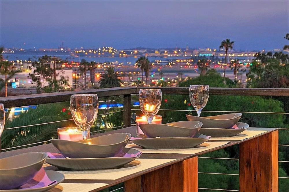 New! Luxury 5BR, W/Arcade, Sauna, Views, Fire Pit!