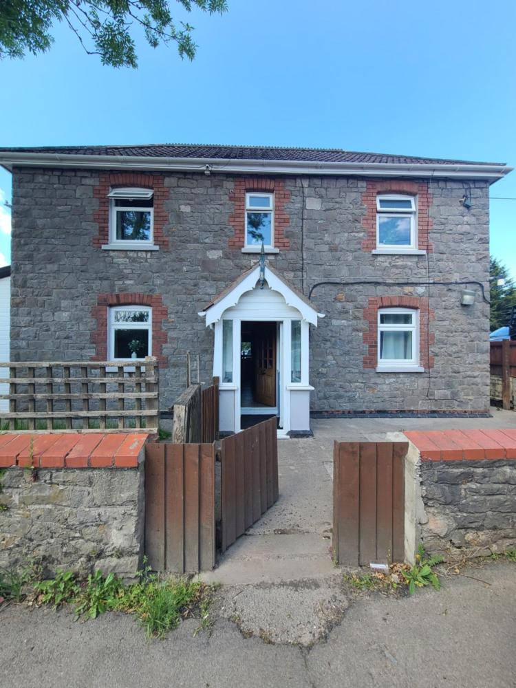 Oakwood Airport Accommodation