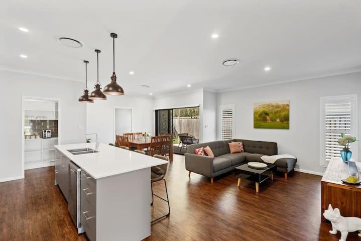 Private Mudjimba Beach Abode