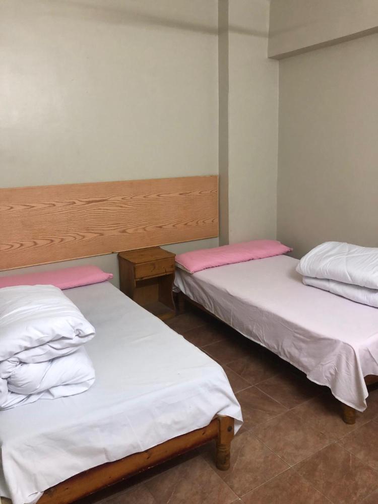 Room in santa maria tower hy ell dollar