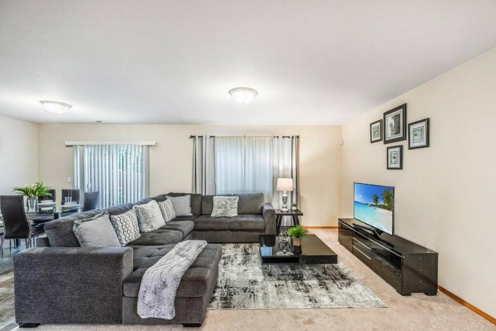 Serene Craftsman Near Boeing Everett