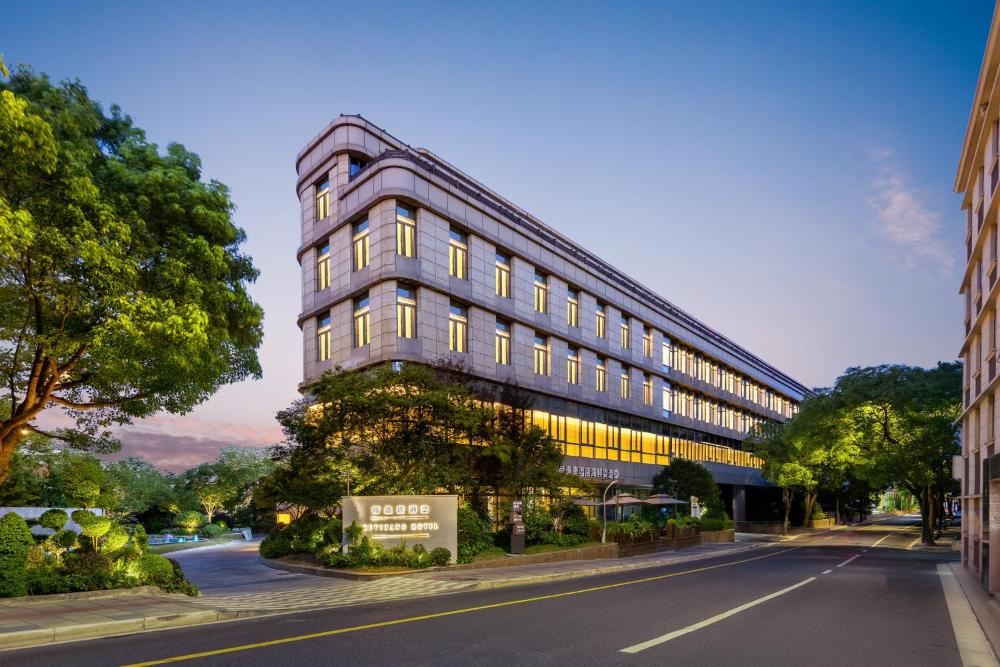 Shanghai Hongqiao Heyitang Hotel Beixinjing Subway Station Branch