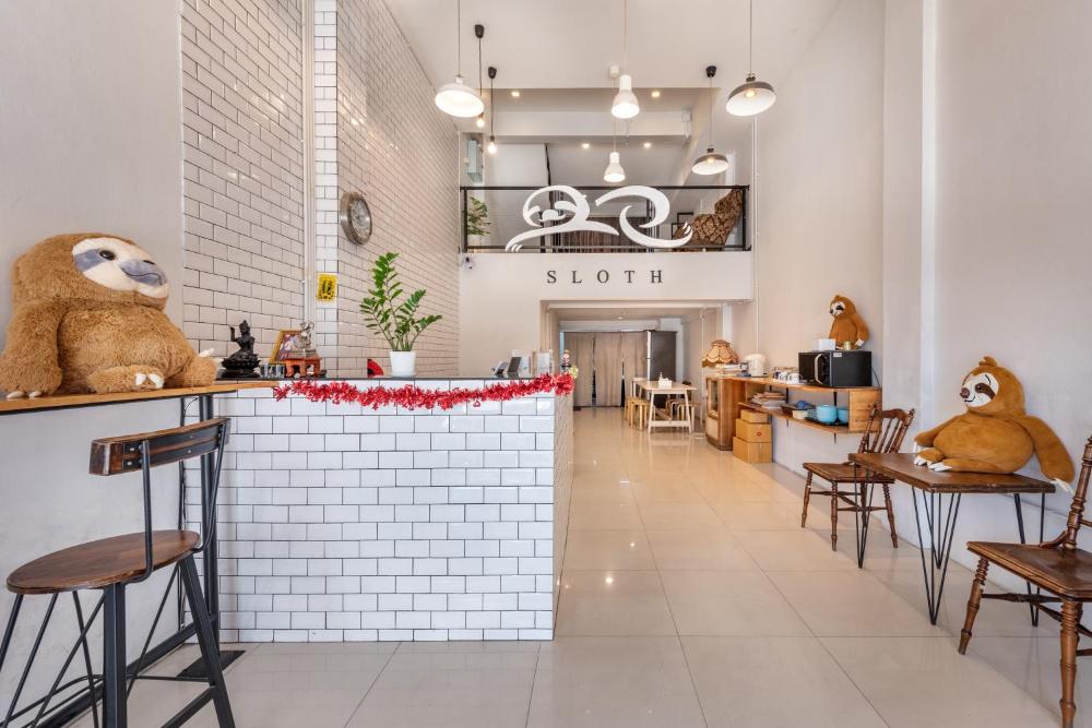 Sloth Hostel Don Mueang