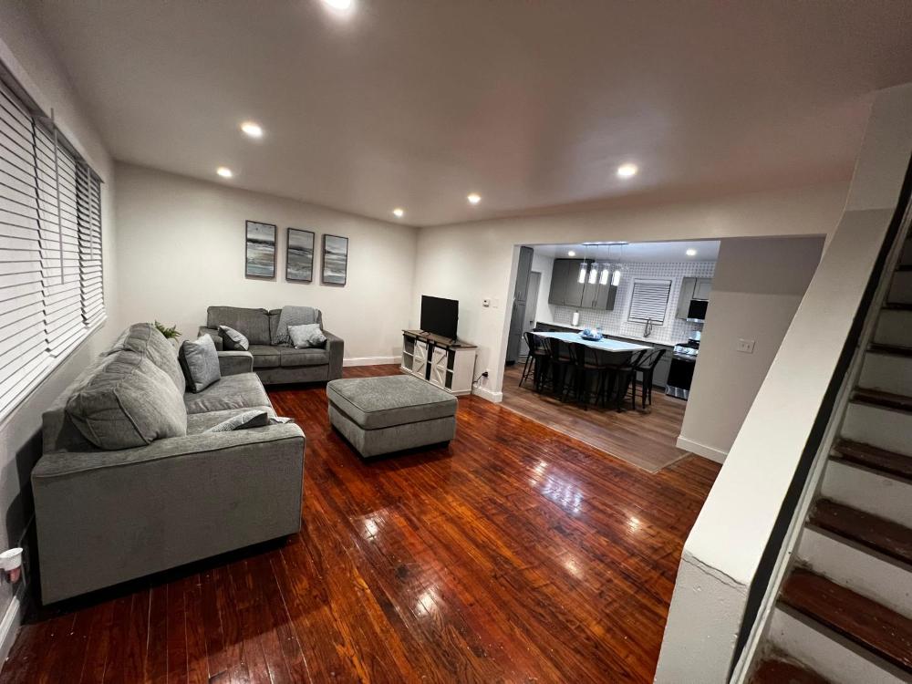 Spacious 3 BR Ewing Home -Quiet