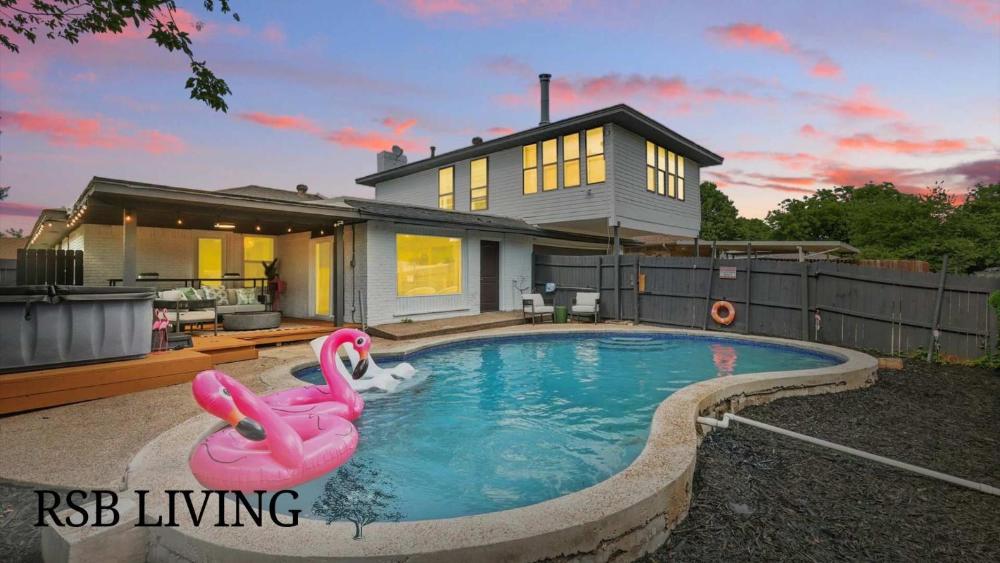 Spacious 5BR Getaway with Pool