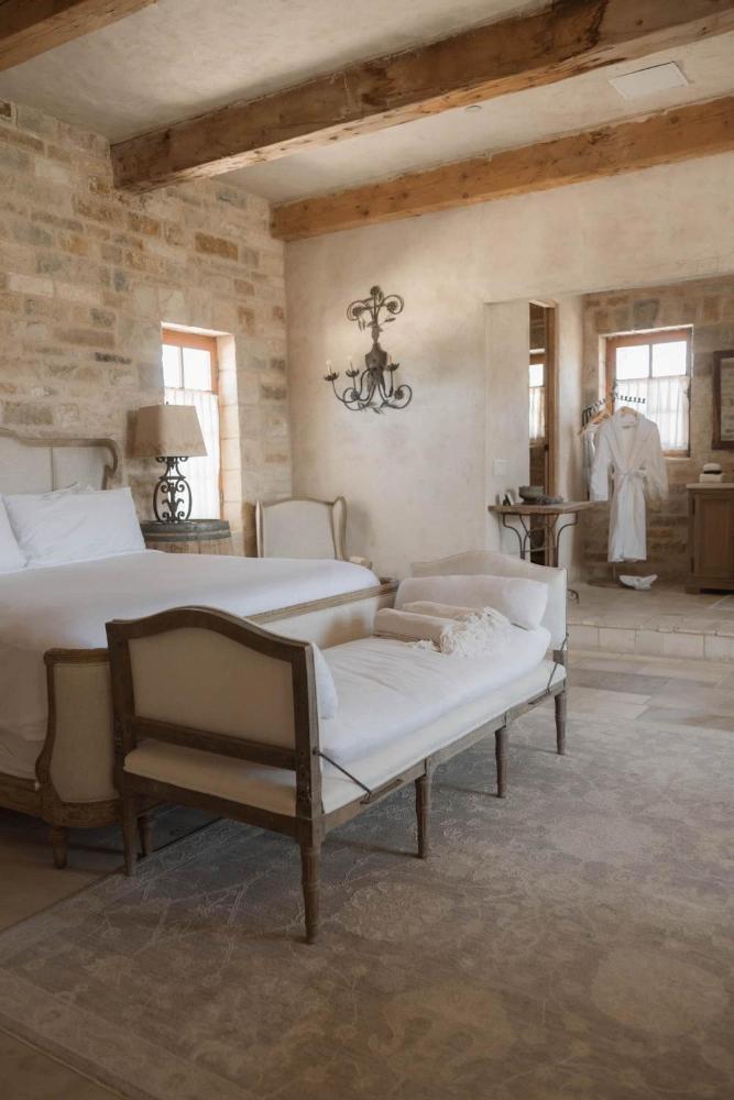 Sunstone Villa the Avignon Suite