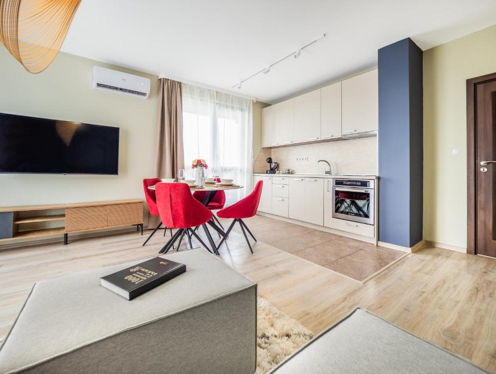 The Boulevard Luxury Apartment 2