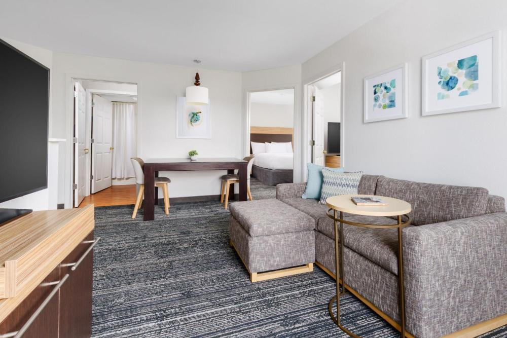 TownePlace Suites Manchester-Boston Regional Airport