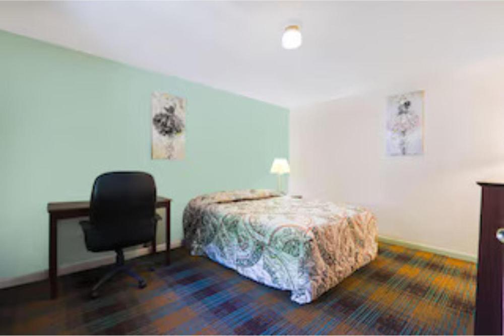 Travelers Inn by OYO Beaver, Hwy 19