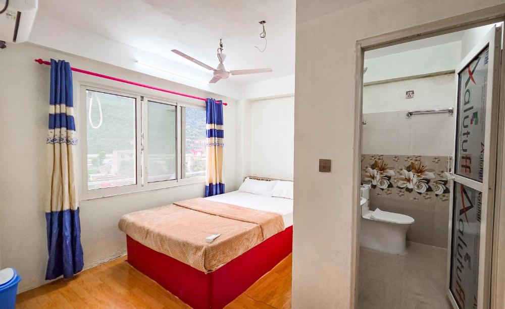 Twins Cafe and Guest House