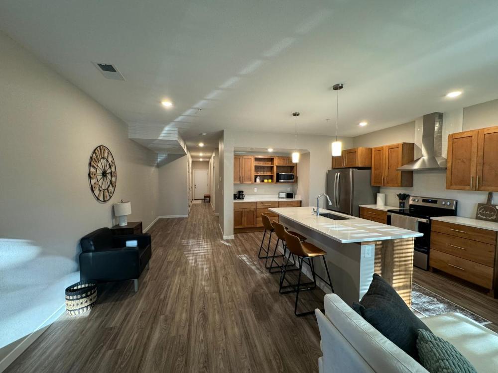 Unwind in Style at Fargo's Hidden Gem! #102