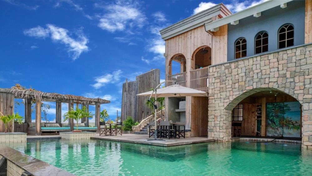 Whale Tails Boutique Hotel