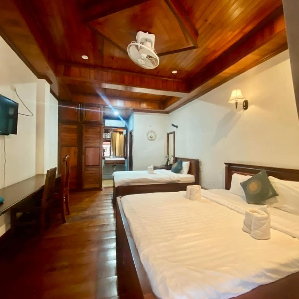 Xiengthong Inn Hotel & Travel